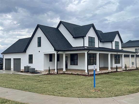 3rd image of 1400 Riffle Way