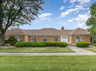 18438 Maple St, Lansing, IL 60438