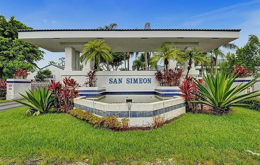 4 bed, 2.5 bath, 1490 sqft, $3,000 — Photo 1