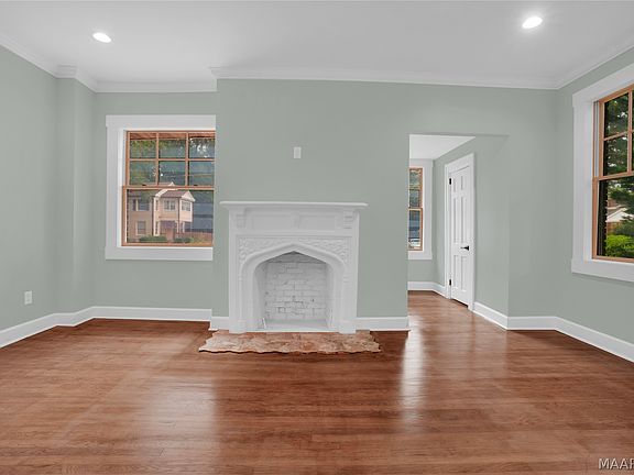 5th image of 2044 Ridge Ave