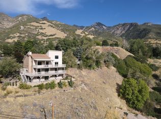8562 S Kings Cove Dr, Cottonwood Heights, UT 84121