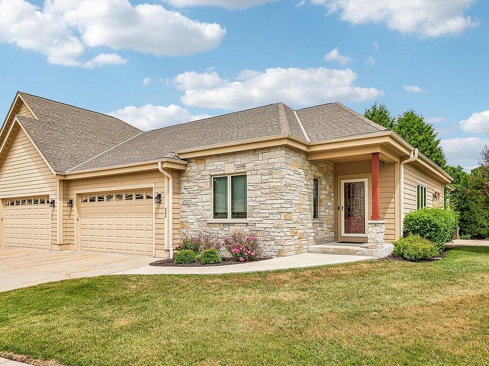 1st image of 534 Garden Prairie DRIVE #7