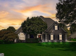 12 Stonemill Ct, Newnan, GA 30265