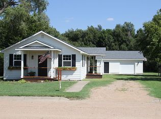 111 N Pine St, Mullinville, KS 67109