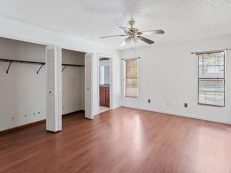 14907 Coldwater Ln — Photo 20