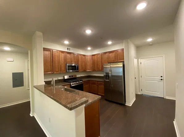 Santa Barbara Luxury Apartment Homes, 606 S Riverside Ave #610-202, Rialto, CA 92376