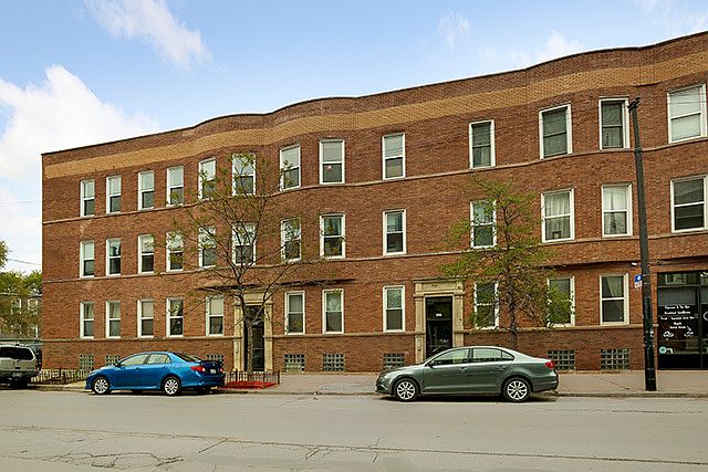 1st image of 2025 N California Ave APT D3