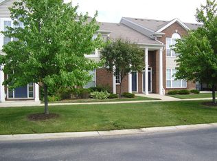 43987 Elm Dr, Sterling Heights, MI