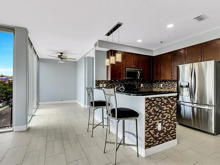 151 E Washington St #5B — Photo 10