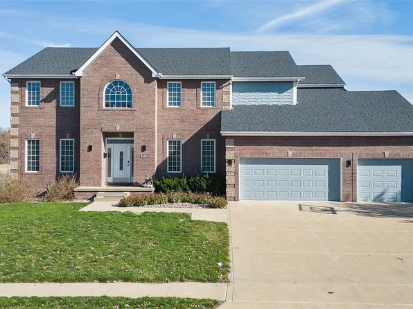 3907 147th St, Urbandale, IA 50323
