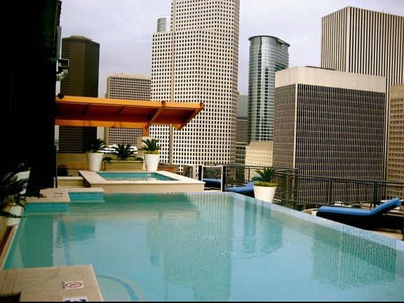 3rd image of 2000 Bagby St APT 11423