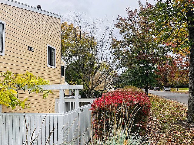 Fall at 210 Wildflower Dr