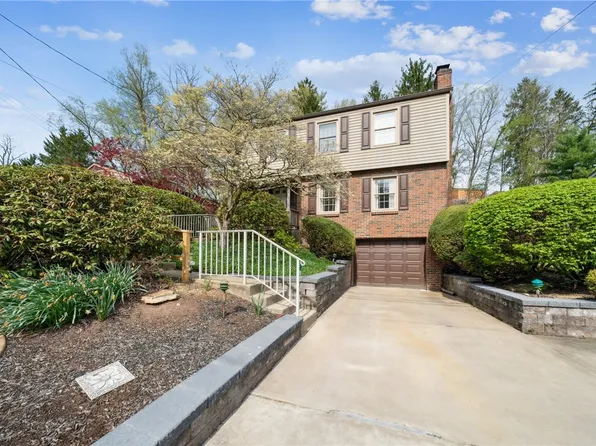 709 Pine Valley Dr, Pittsburgh, PA 15239
