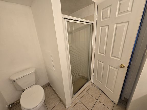 3rd image of 30280 Southfield Rd #110