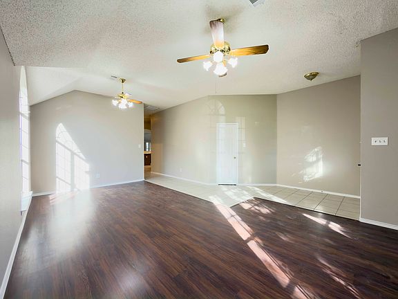 3rd image of 919 Blossomwood Ct #1