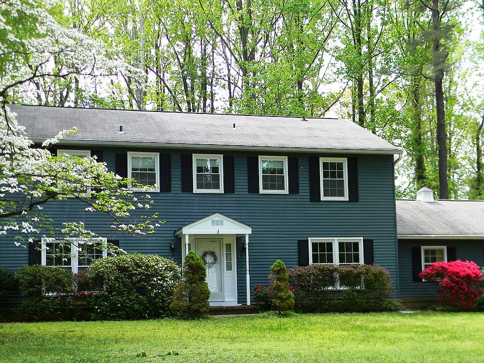 Beautiful Wooded 1 Acre Lot