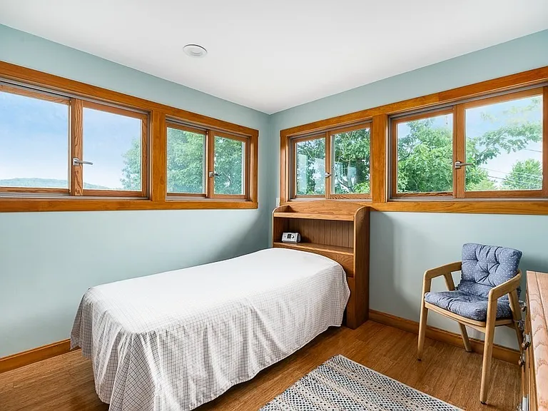 82 Bass Ave — Photo 16