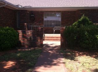 409 Spurlin Dr, Sayre, OK 73662