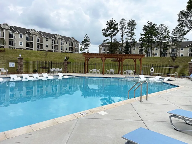Signature Pointe Apartment Homes — Photo 46