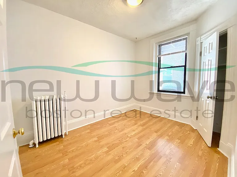 51 Joy St #4 — Photo 6
