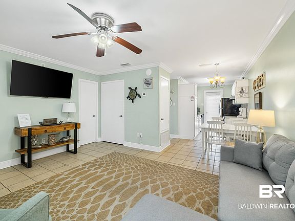 5th image of 507 W Beach Blvd #107