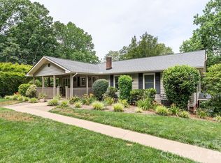 33 Coffey Cir, Asheville, NC 28806