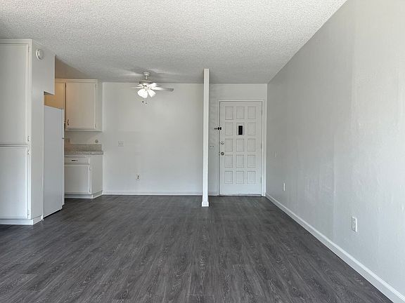 2nd image of 4138 Kansas St APT 2