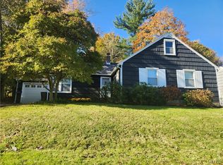 9 Terrace Hill Dr, New Hartford, NY 13413