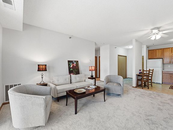 5th image of 6640 Lyndale Ave S APT 208P