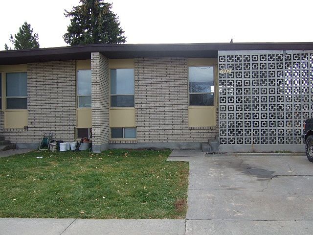 1st image of 1060 Garfield St