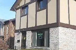 1S303 Ingersoll Ln photo 1
