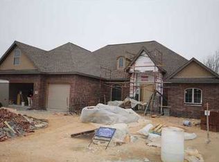 706 SE Hendrix St, Bentonville, AR 72712