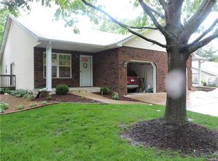 72 Rabbit Trail Dr, Washington, MO 63090