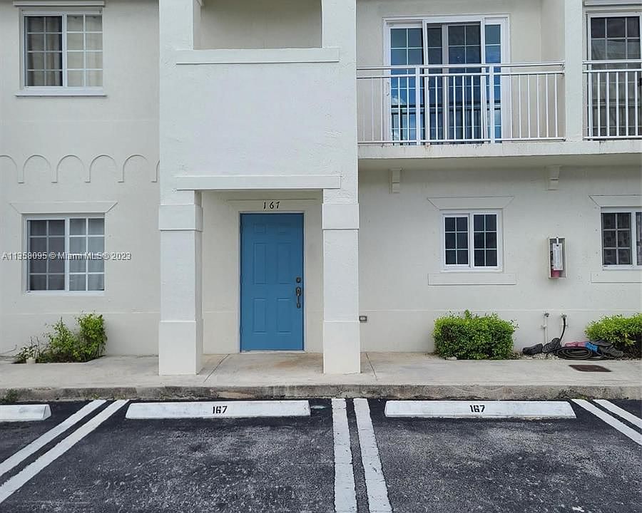 1st image of 167 SW 3rd Ct