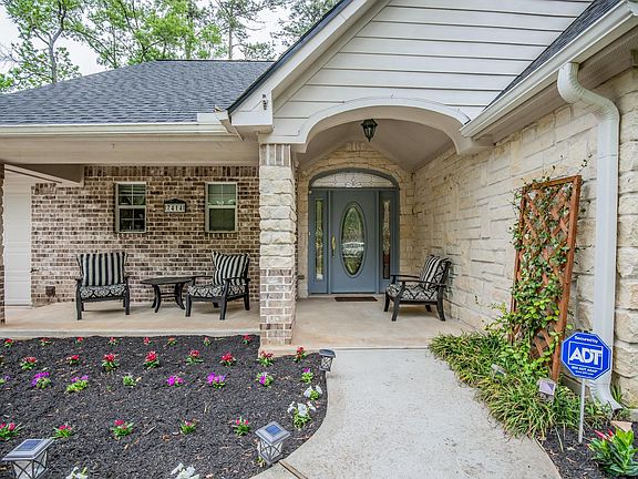 5th image of 7414 Oak Bluff Dr
