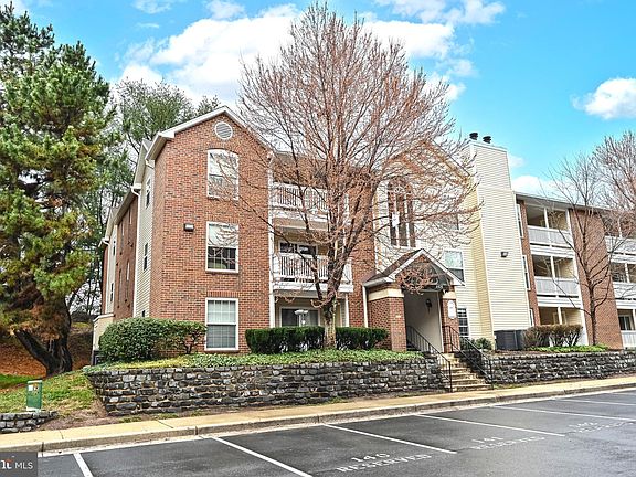 2nd image of 1525 Lincoln Way Suite 104
