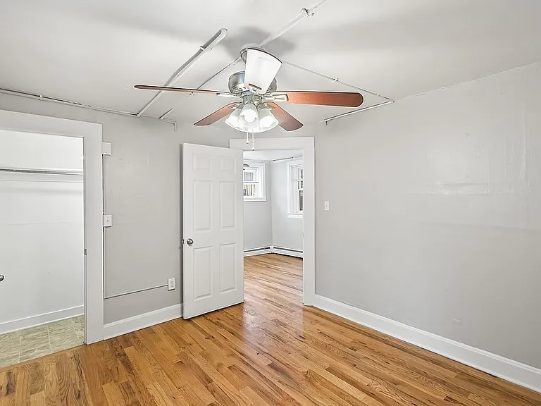 1236 N Pearl St — Photo 23