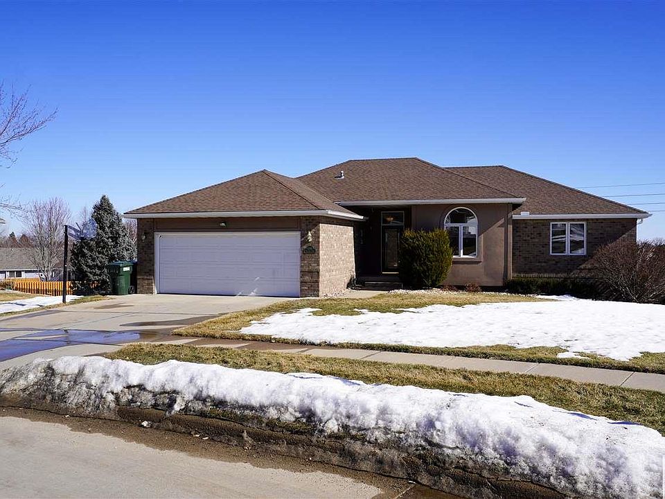 1st image of 4893 Bradford Ln