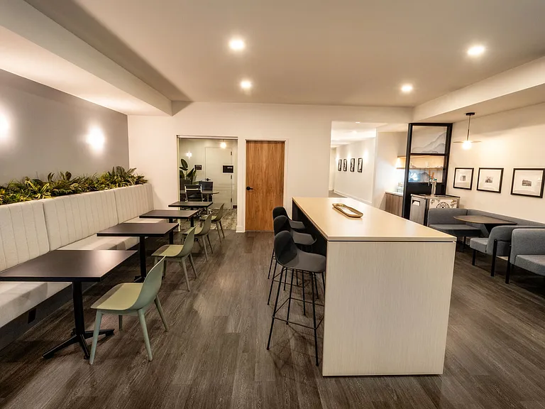 The Perry Residences — Photo 20