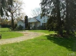 5342 W Valley Rd, Center Valley, PA 18034