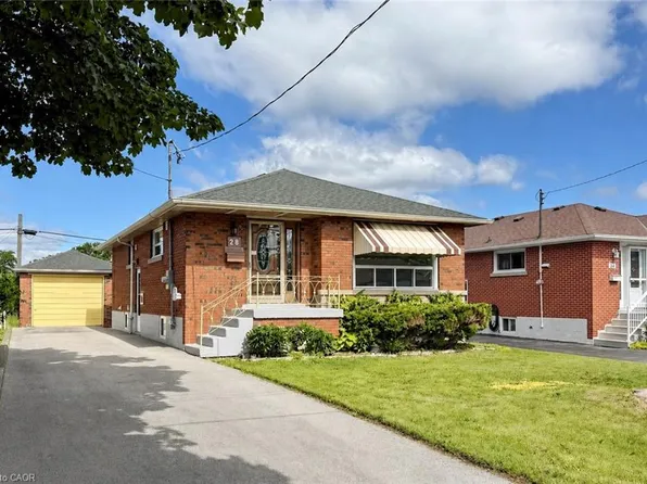 28 Warren Ave, Hamilton, ON L9A 3C6