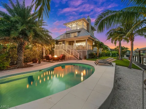 2314 Cherimoya Ln, Saint James City, FL 33956