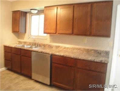 New Kitchen Cabinets