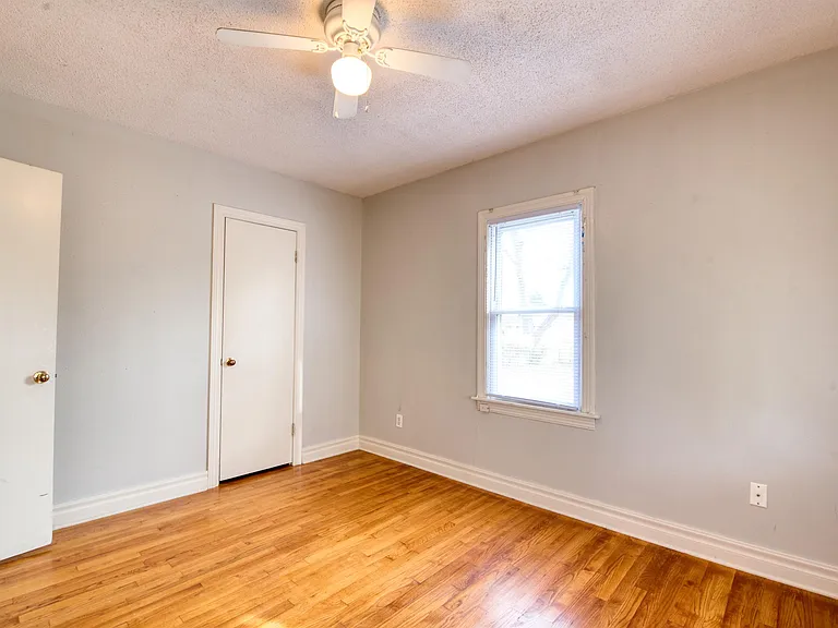 1132 N Saint Clair Ave — Photo 14