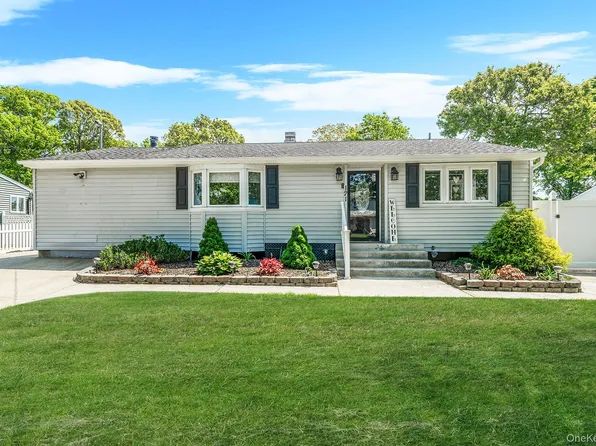 121 Selden Boulevard, Centereach, NY 11720