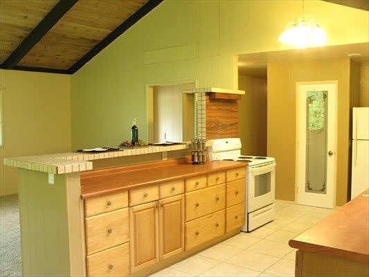 3rd image of 15-2728 Maiko St