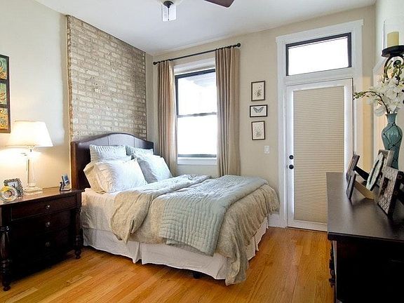 3rd image of 826 W Newport Ave #2