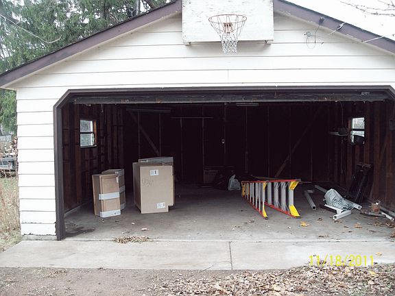 Oversized Garage
