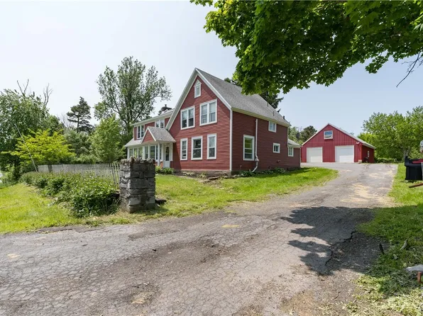 621 N Hycliff Dr, Watertown, NY 13601