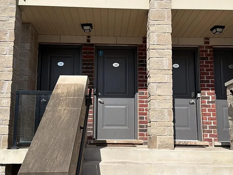200 Veterans Dr E #100 — Photo 1